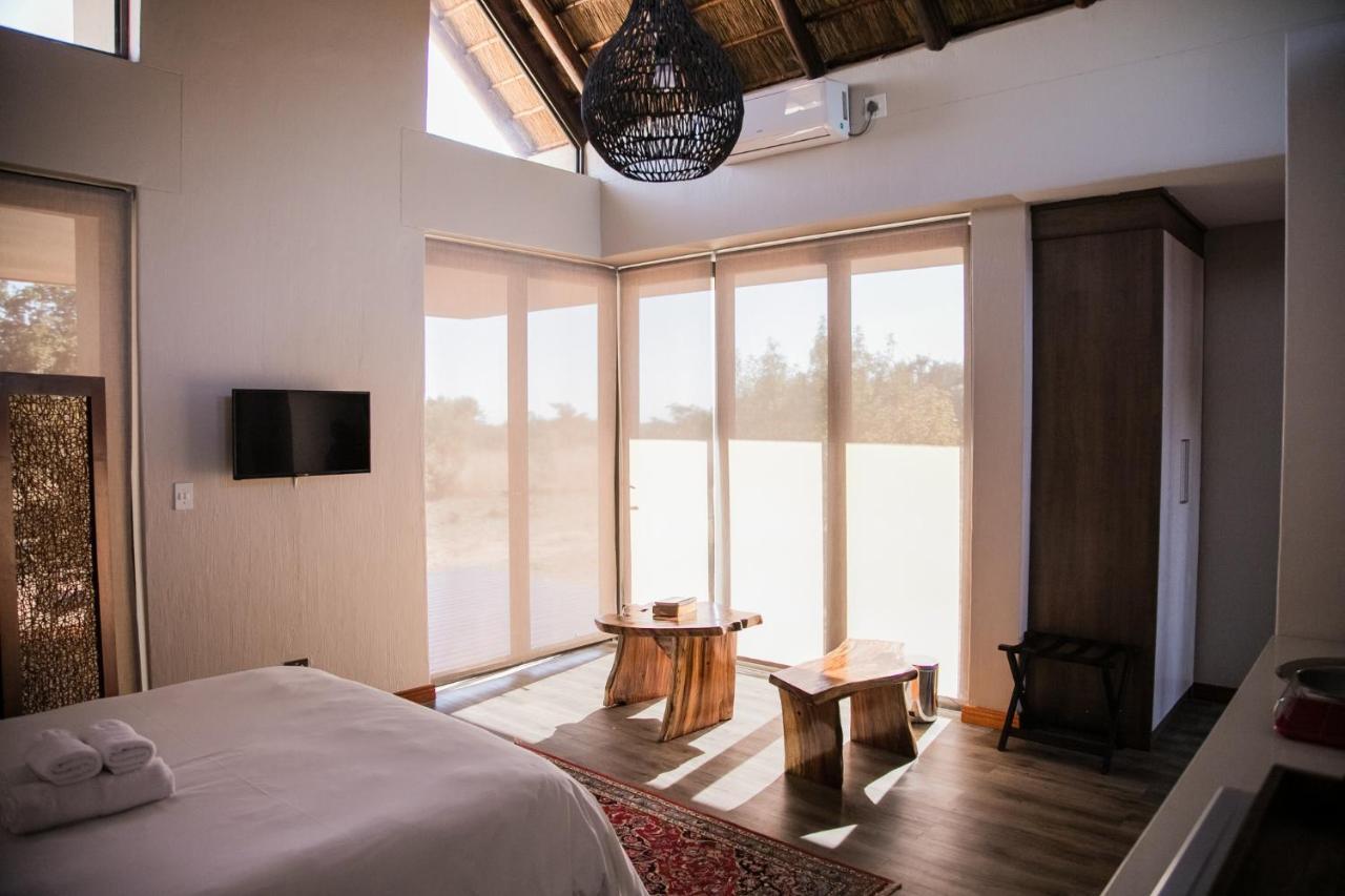 Kuwisa Lodge Bela-Bela Bagian luar foto